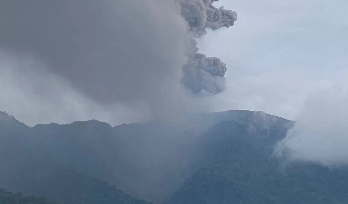  Profil Gunung Marapi Sumbar yang Erupsi Mengakibatkan 11 Pendaki Tewas