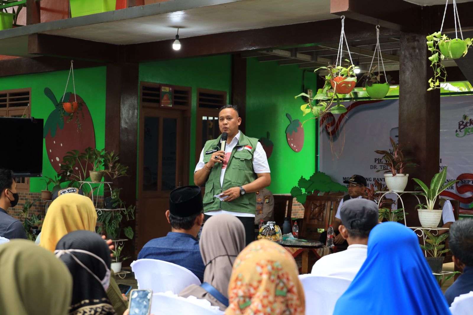 Tersebar Spanduk Penolakan Tri Adhianto Calon Ketum KONI Kota Bekasi: Jadi Orang Jangan Celamitan!