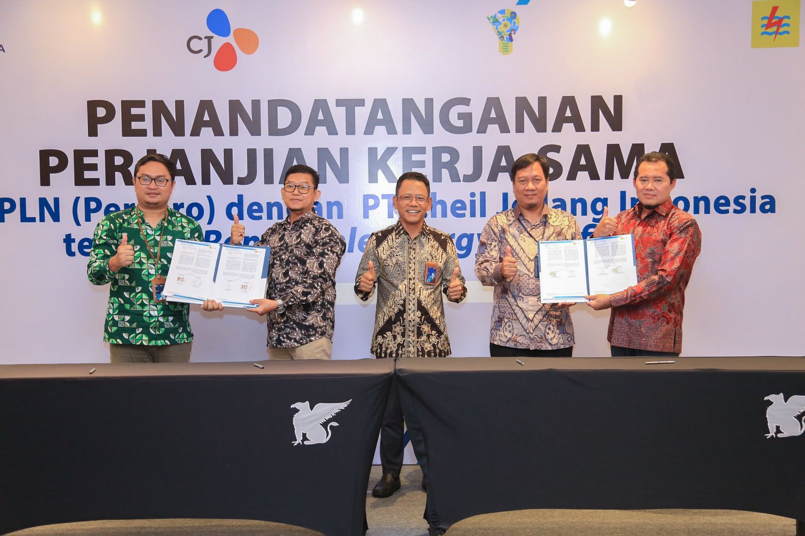 6,6 Juta REC PLN Diserap 2 Industri Kimia di Jawa Timur