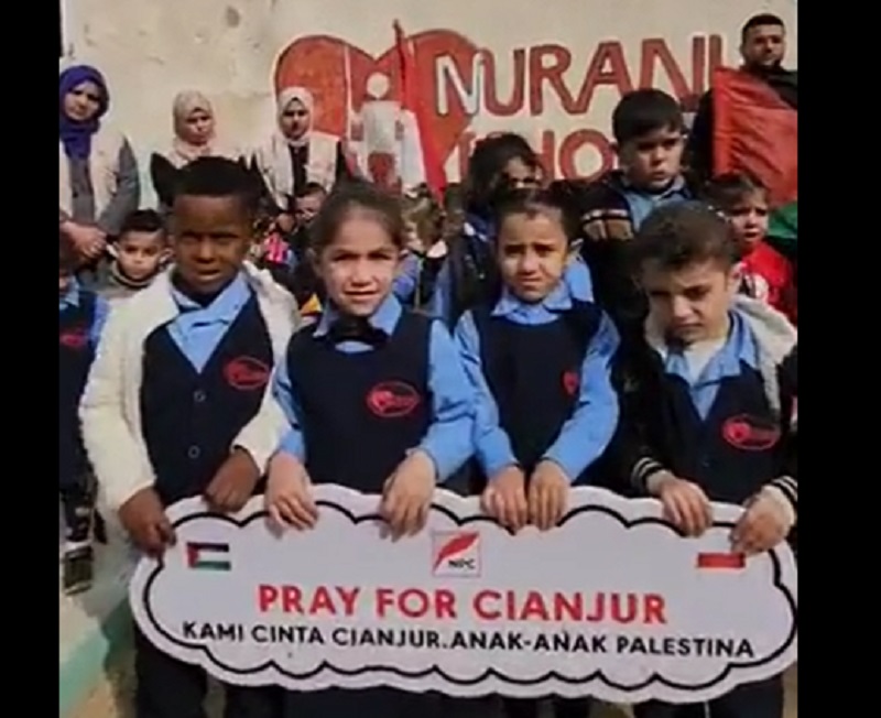 Anak-anak Palestina Berduka Atas Korban Gempa: Pray for Cianjur