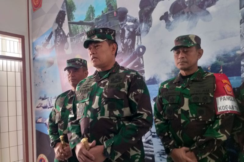 Panglima TNI Laksamana Yudo: TNI Netral di Pemilu 2024, Bukti Nyata Pencopotan Baliho Ganjar Pranowo 