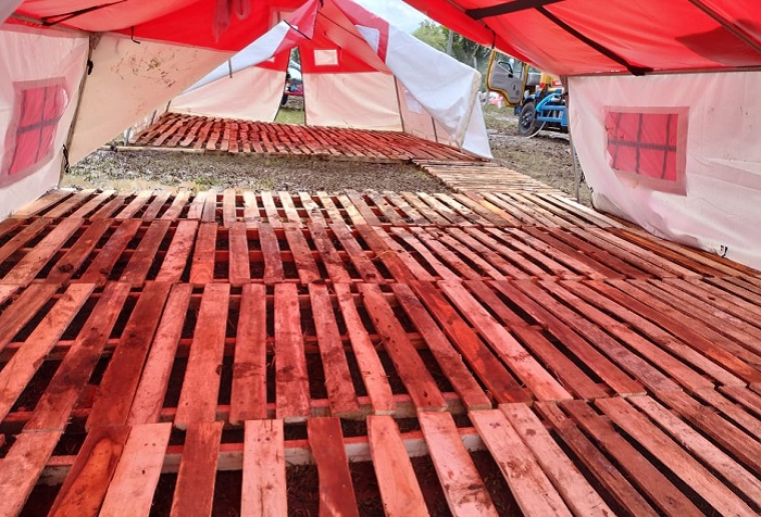 Kemensos Pasang 4.500 Palet di Posko Pengungsi Cianjur, Beri Kenyamanan bagi Penyintas