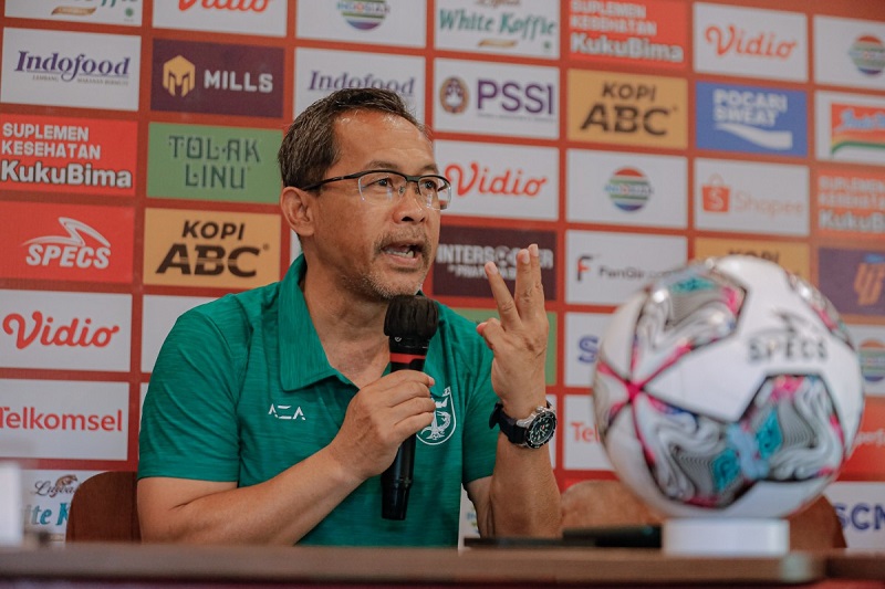 Liga 1: Begini Statement Berkelas Aji Santoso Usai Persebaya Surabaya vs PSS Sleman Berakhir 4-2