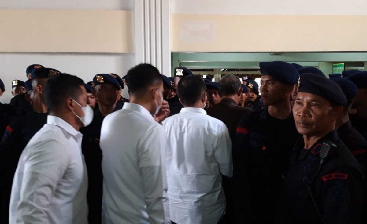Brimob Bikin Gaduh di Sidang Tragedi Kanjuruhan, Polrestabes Surabaya Ambil Tindakan Ini