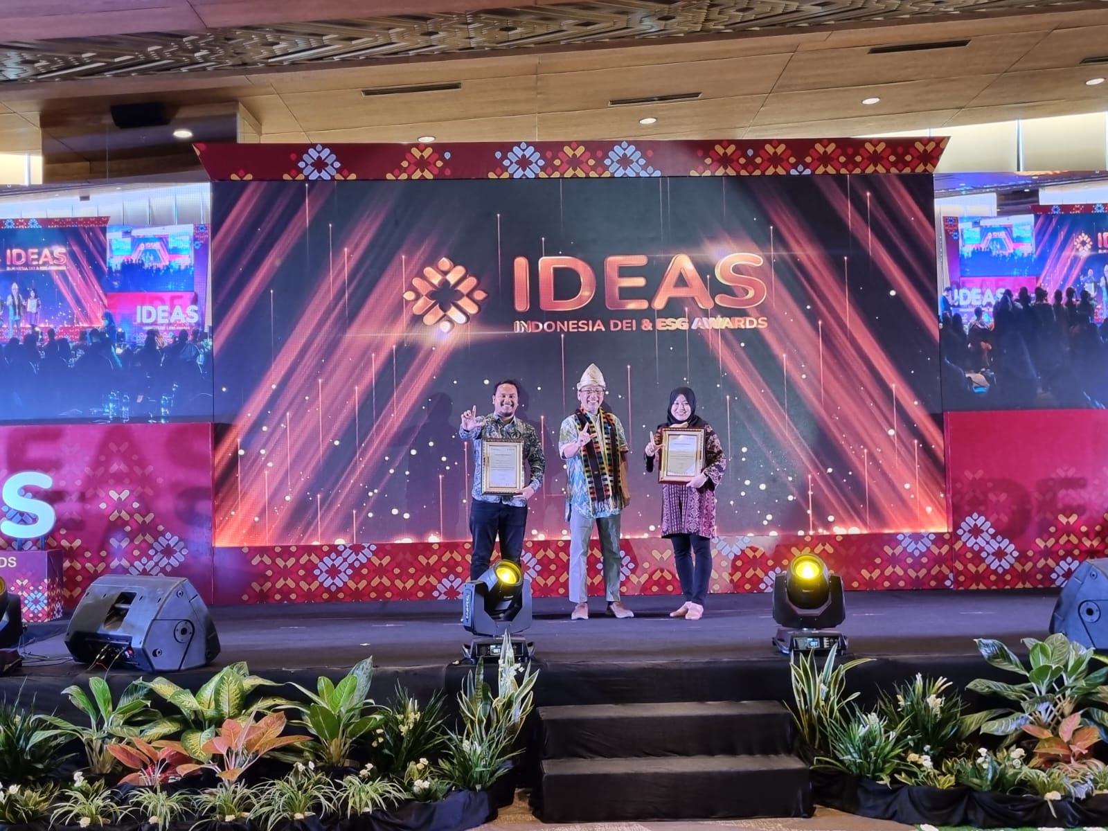 Dirut Jasa Marga Raih Penghargaan Pemimpin Terpopuler di Media Online, Ajang IDEAS Awards 2022