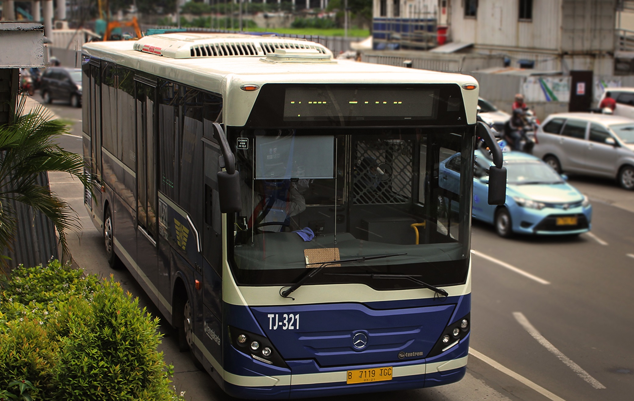 Gara-gara Kenaikan Harga BBM, Bus Transjakarta Beroperasi Nonstop
