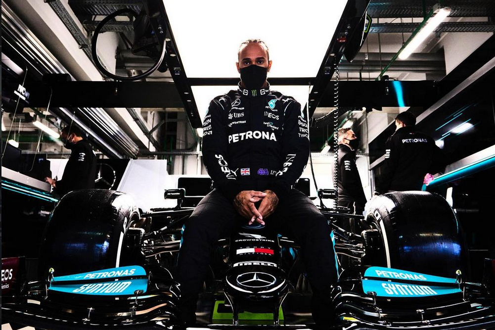 Fokus Perbaiki Performa, Lewis Hamilton Ingin Akhiri Musim Bersama Mercedes dengan Manis