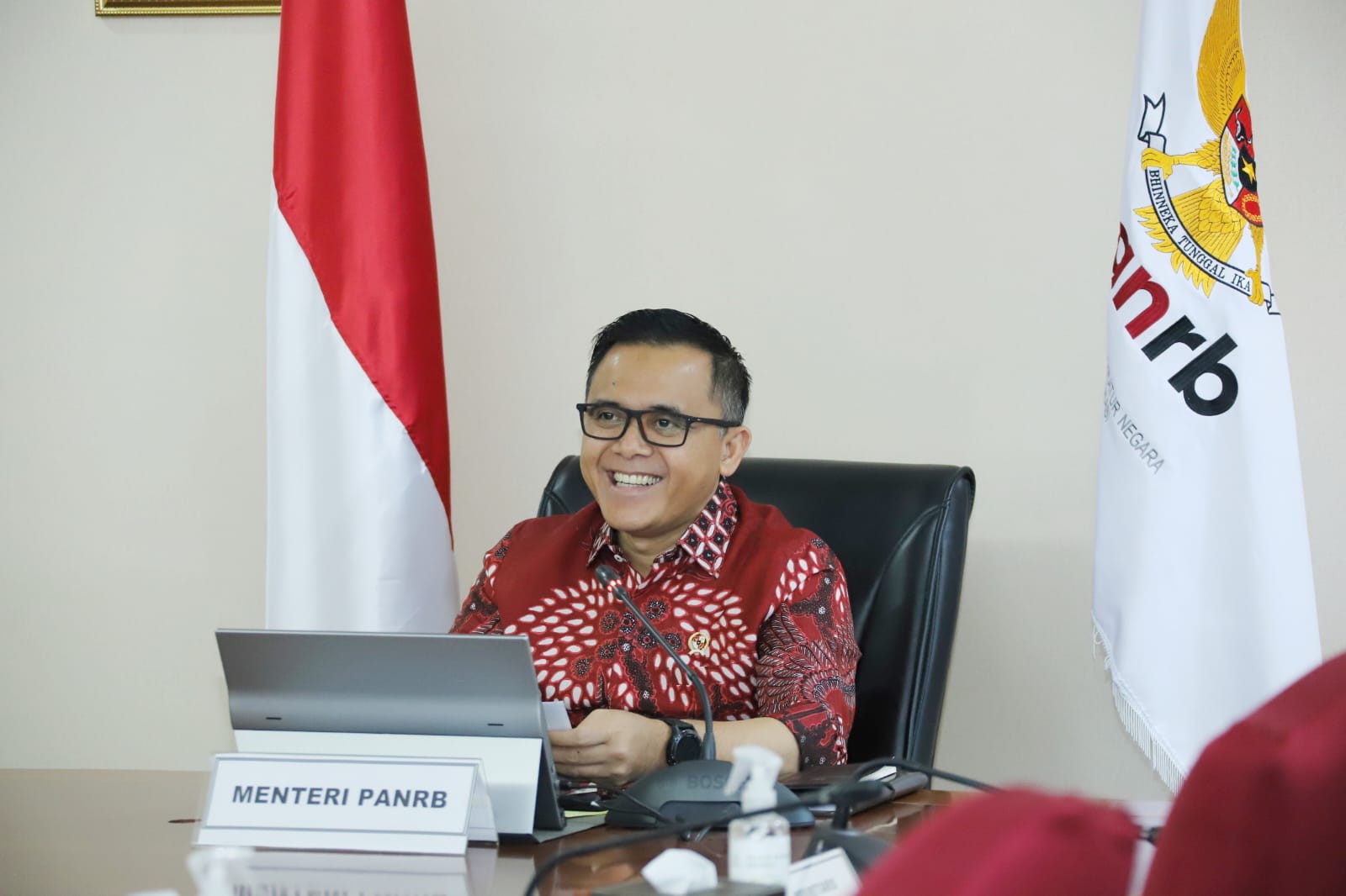 Menteri PANRB: PNS, PPPK, TNI, Polri, dan Pensiunan Terima THR, Dorong Gerak Ekonomi Masyarakat