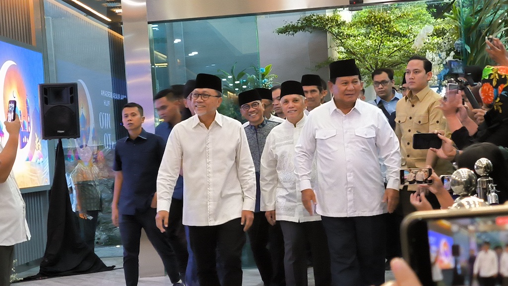 Prabowo Subianto Hadiri Buka Bersama PAN Didampingi Mayor Teddy