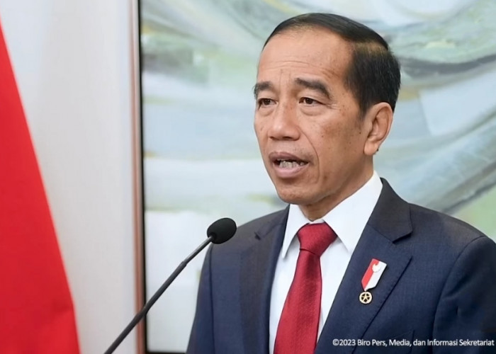 Potensi Jadi Ketum Golkar, Sambil Tertawa Jokowi: Sementara Saya Jadi Ketua Indonesia