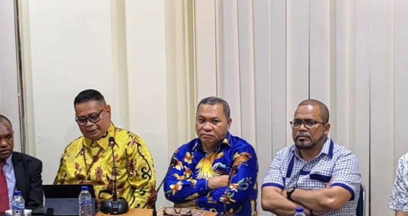 Tak Cuma Kadis PUPR Papua, Pengacara Lukas Enembe Juga Dijadikan Tersangka, Ini Perannya
