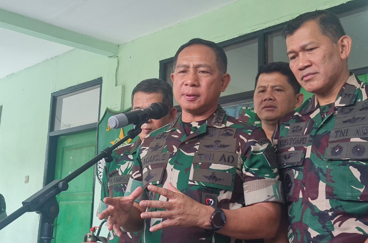 Panglima TNI Himbau Warga Lapor Bila Temukan Amunisi Usai Ledakan Gudang Peluru Kodam Jaya