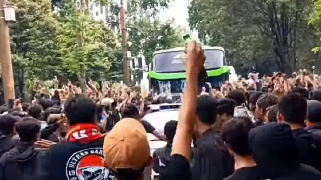 Bus Timnas Thailand Diserang hingga Kaca Bus Pecah, Begini Penjelasan Polisi