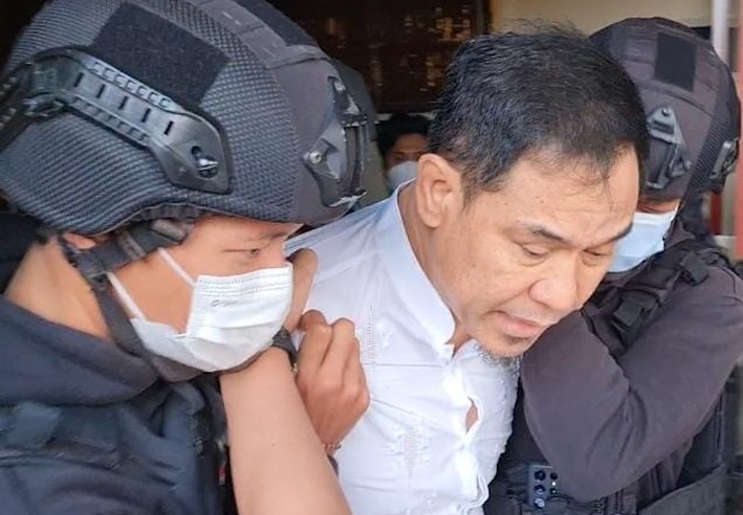 Pleidoi Munarman Berjudul 'Perkara Topi Abu Nawas', Isinya Bantah Terlibat Gerakan Terorisme