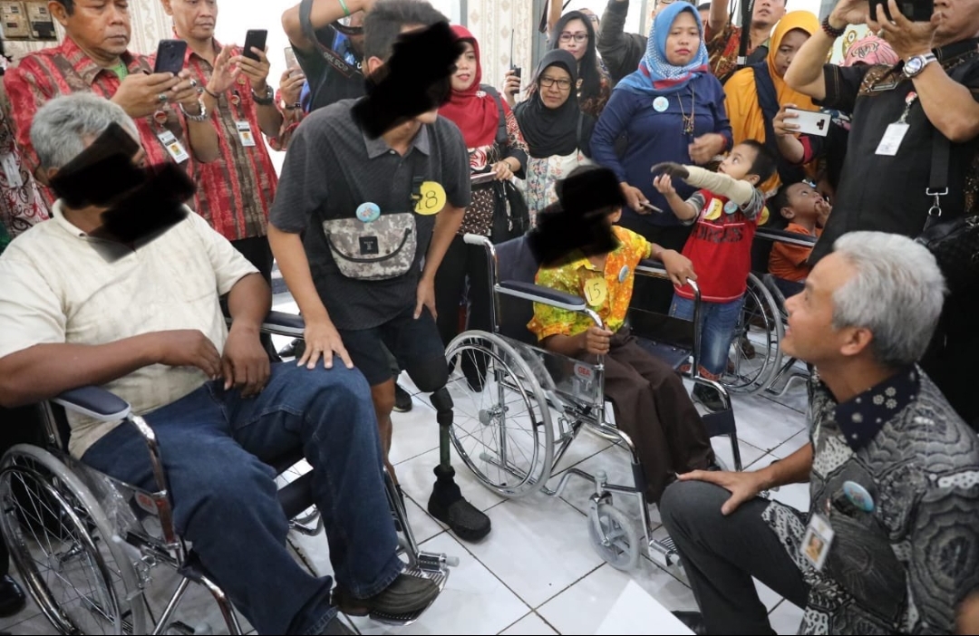 Ganjar Pranowo Gemar Pencitraan dengan Penyandang Disabilitas: Teddy Gusnaidi: Sangat Tidak Pantas!