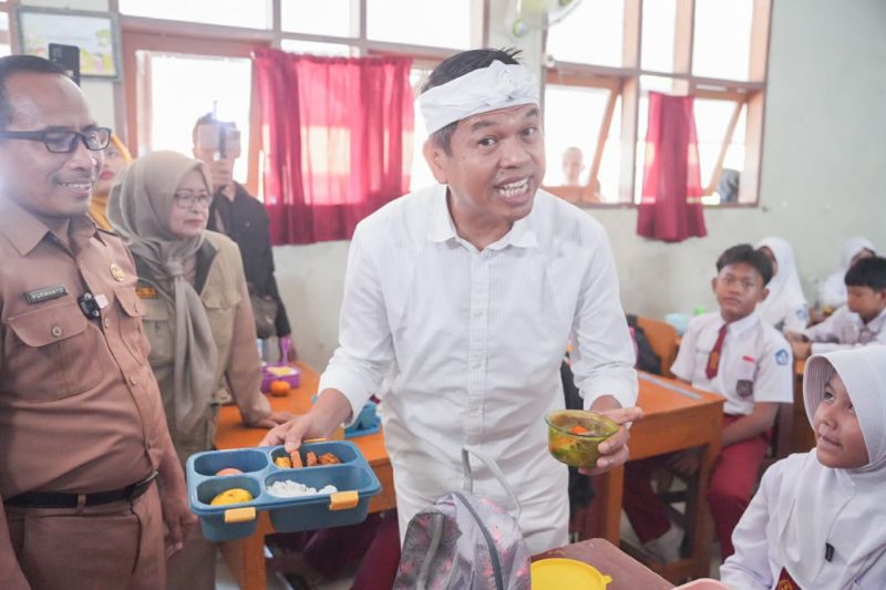 Dedi Mulyadi Usul Uang Makan Siang Gratis Prabowo-GIbran Diberikan Langsung ke Orang Tua Siswa