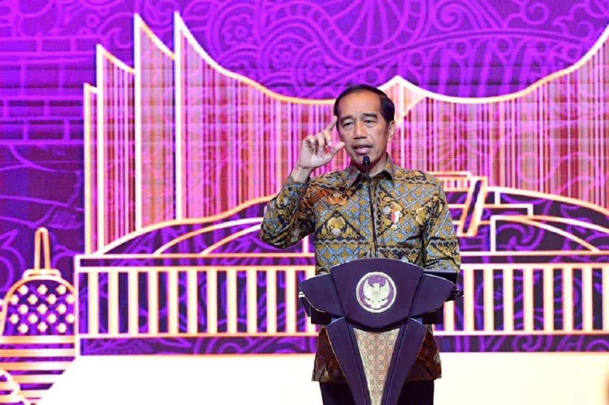 Pesan Jokowi di Depan Kader PAN: Joko Widodo: Presiden 2024 Harus Berani  Lanjutkan Hilirisasi