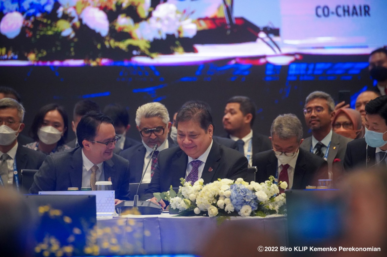 Menko Airlangga Ajak Menteri APEC Berkolaborasi Dukung Transisi Hijau dan Transfer Teknologi