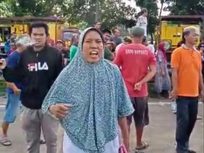 Banjir Akibat Tol, Warga Curug Tangerang Blokir Akses Tol Bitung 