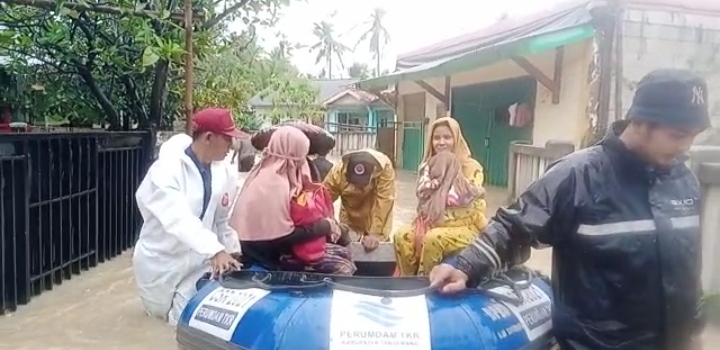 Polisi Cari Saksi Kunci Tiga Orang Tewas Tersengat Listrik Saat Banjir di Kabupaten Tangerang