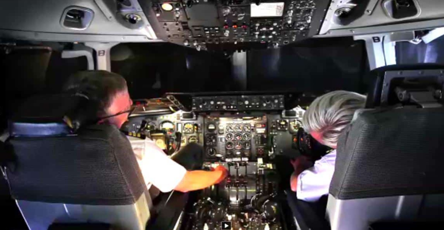 Wajib Bugar! Ini Makanan Disarankan untuk Pilot & Kopilot Biar Gak Ngantuk saat Menerbangkan Pesawat 