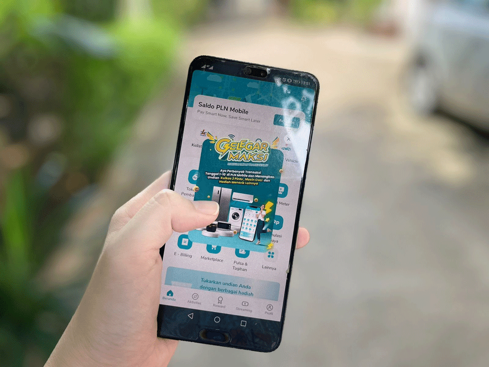 'Gelegar Maksi' PLN Mobile, Apresiasi Bernilai Ratusan Juta Rupiah untuk Pelanggan PLN