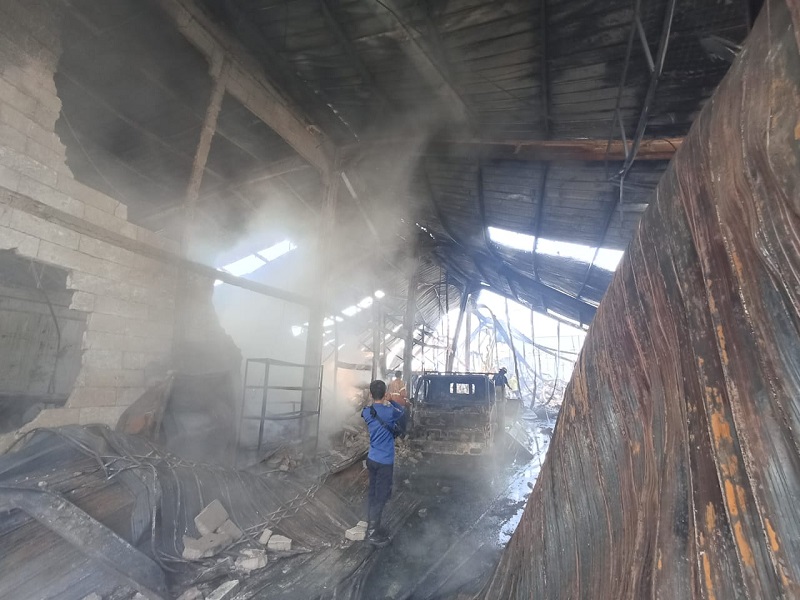 Update Kebakaran Dua Pabrik di Cikarang: Kerugian Mencapai Rp20 Miliar