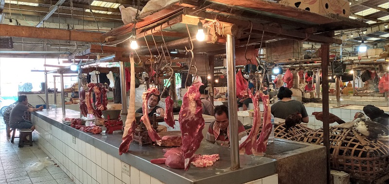 DKPPP Kota Bekasi Pastikan Stok Daging dan Ayam Ramadan Aman Dikonsumsi