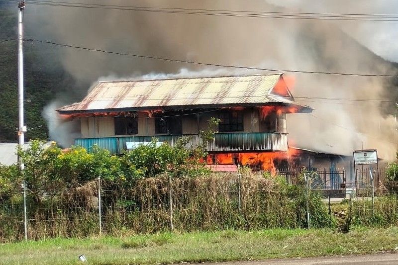 Kerusuhan di Papua, Puluhan Rumah Dirusak dan Dibakar, 928 Warga Ngungsi, Polisi Kerahkan Ratusan Personel 