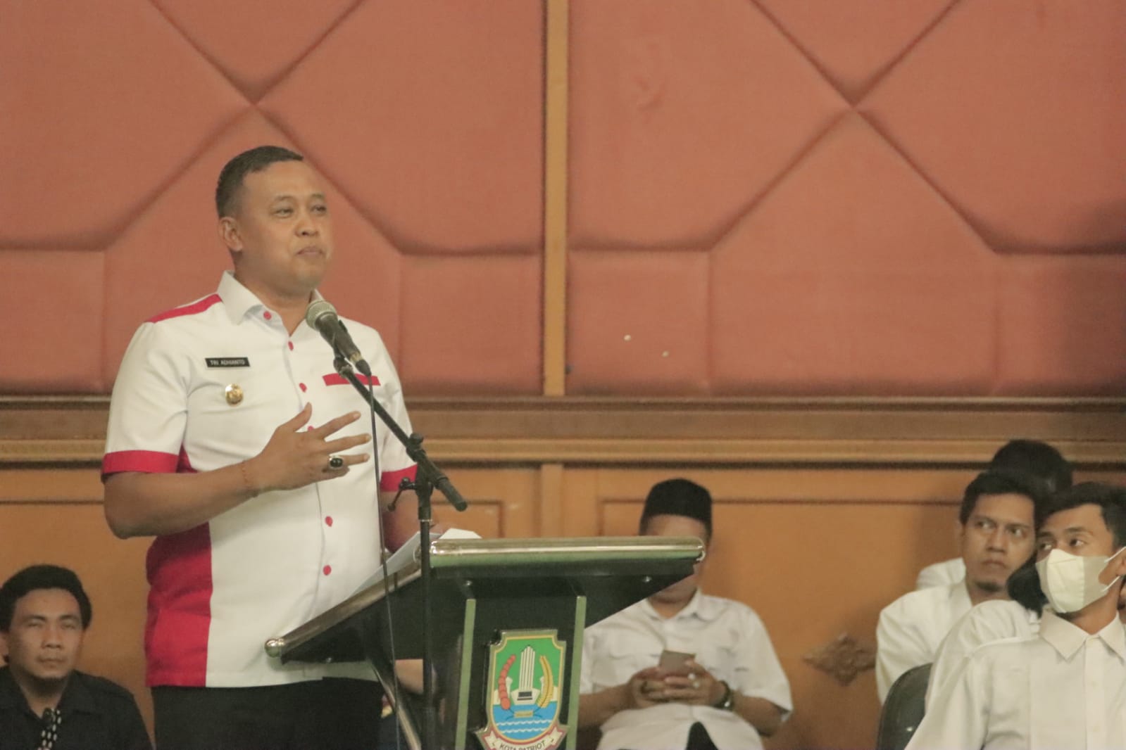 Plt Wali Kota Tri Adhianto Lantik 168 Anggota PPS Kota Bekasi