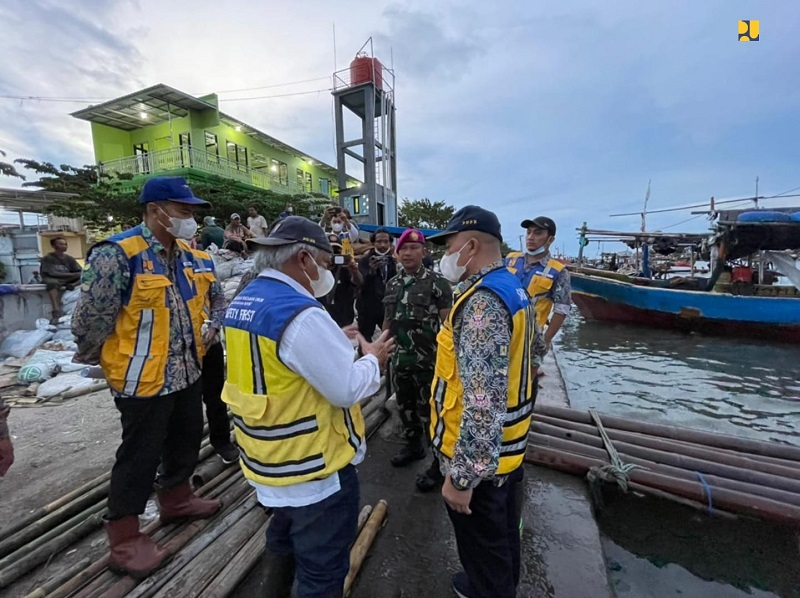 Instruksi Menteri PUPR ke Jajarannya: Cepat Tangani Banjir Rob Semarang!