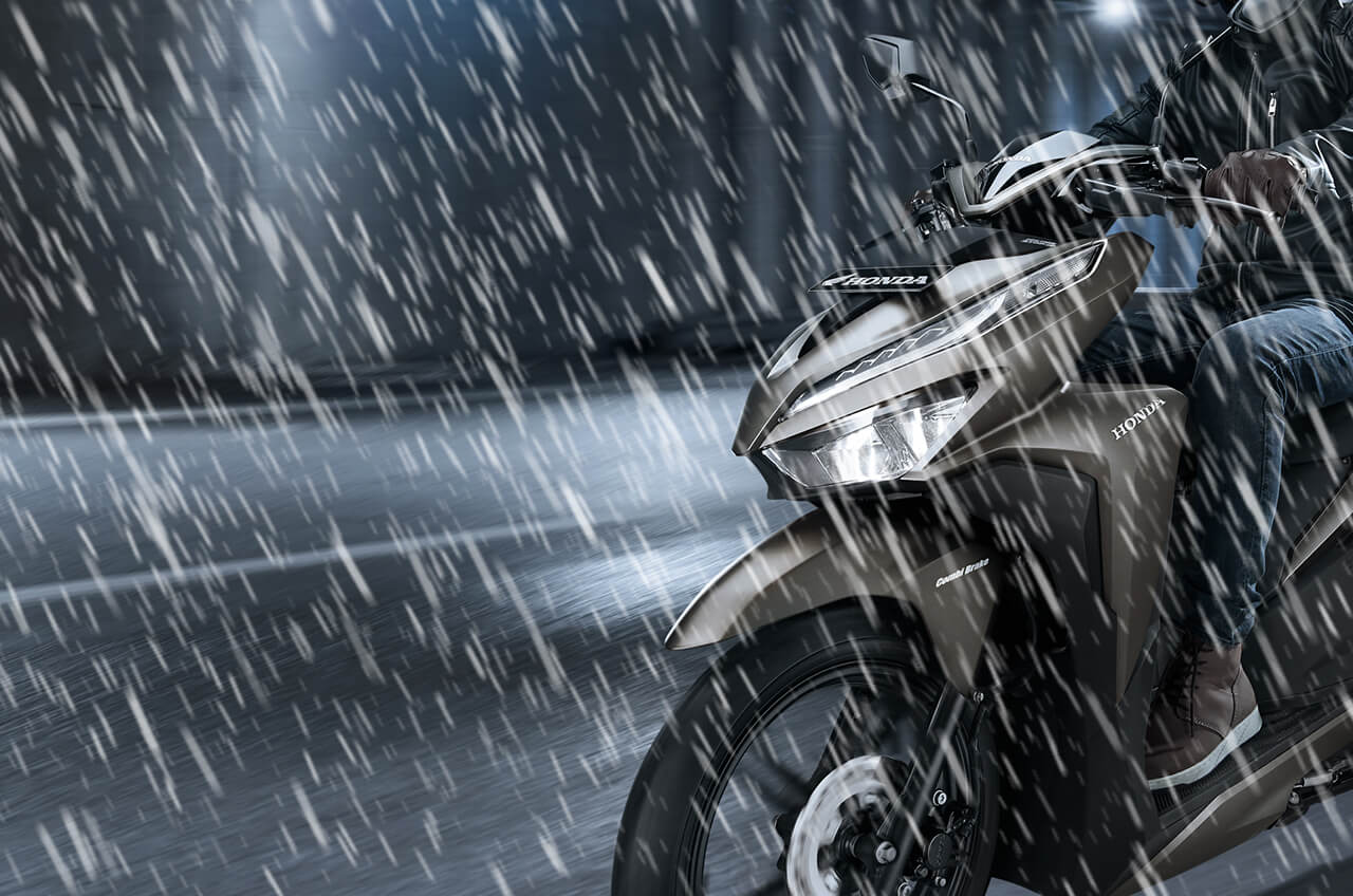  Tips Merawat Sepeda Motor di Musim Hujan agar Kendaraan Tidak Rewel
