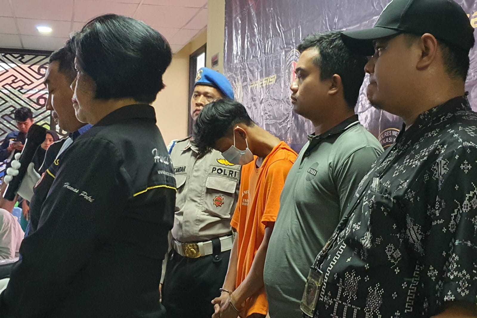 Kerap Ancam Korban Menggukan Senjata Tajam, Polisi Tangkap Begal Berusia 18 Tahun di Bekasi