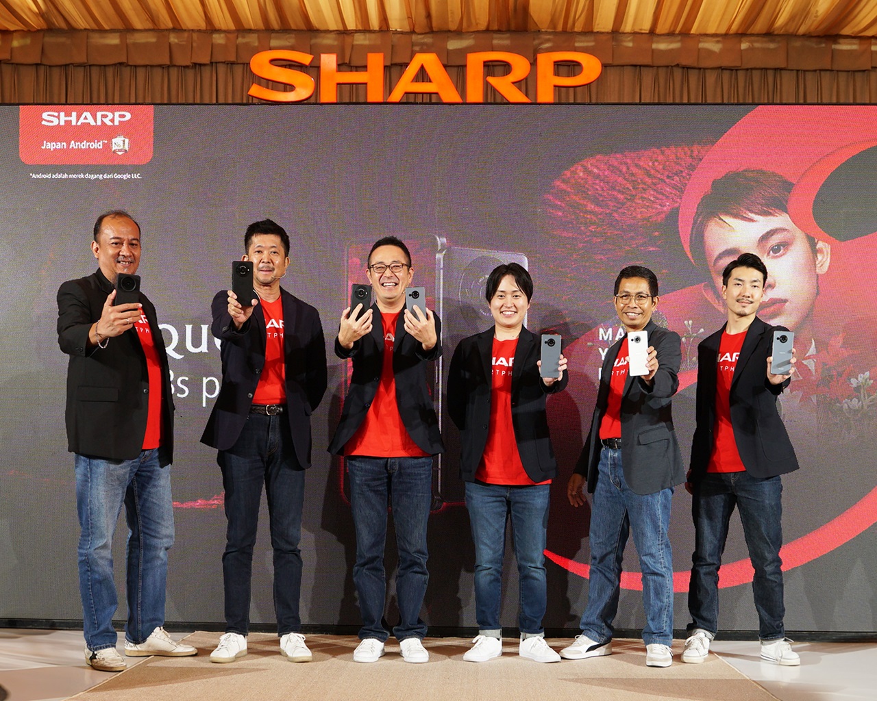 Sharp Boyong AQUOS R8s Pro Masuk Pasar Smartphone Indonesia