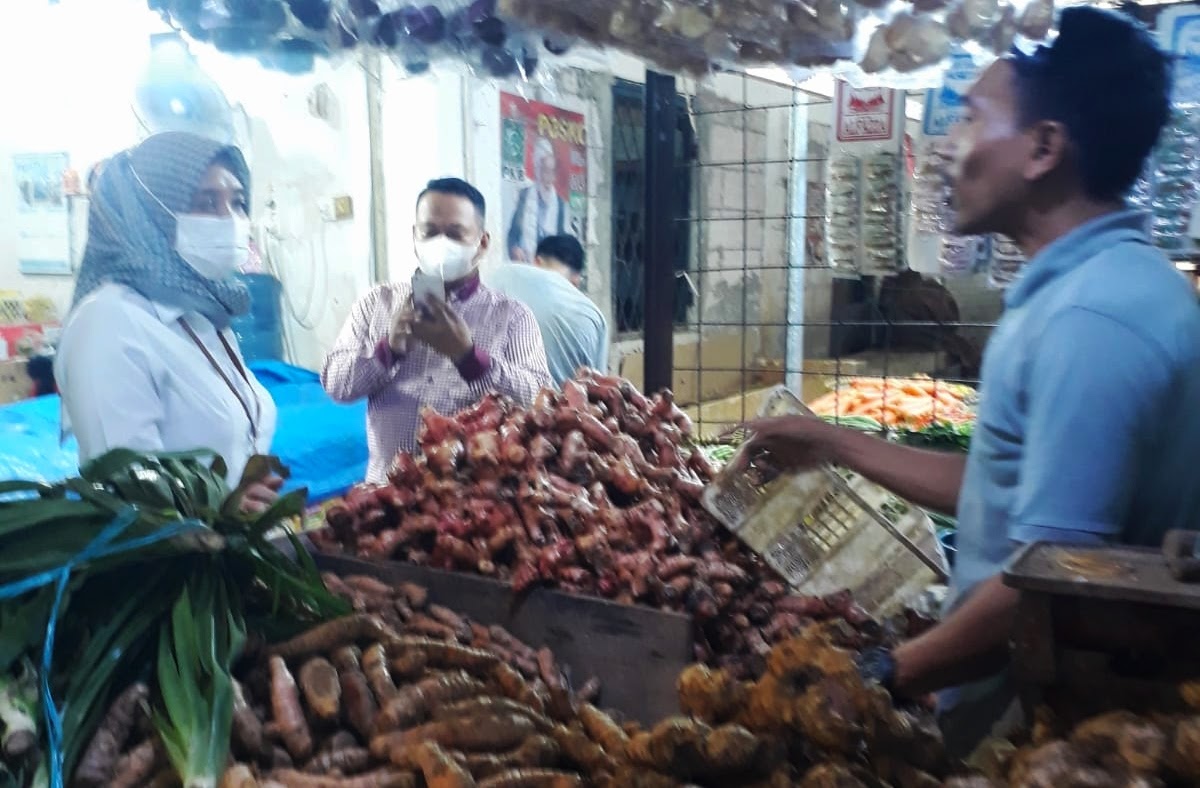 Soal Beli Minyak Goreng Curah Pakai NIK dan PeduliLindungi, Dirut PD Pasar Tangerang: Harus Disupport