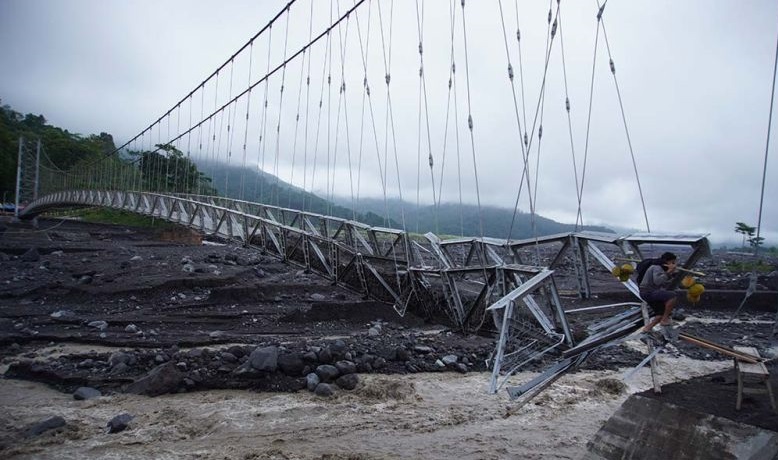 Banjir Lahar Dingin Semeru, BNPB: Pemerintah Sedang Petakan Kerusakan Infrastruktur 