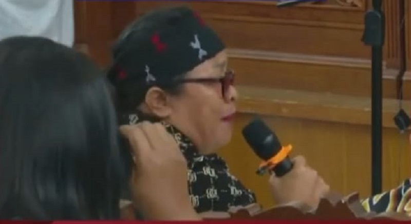 Ibu Brigadir J Bernada Tinggi ke Kuat Ma'ruf dan Ricky Rizal : Kejahatan Apa yang Kalian Tutupin, Tolong Jujur