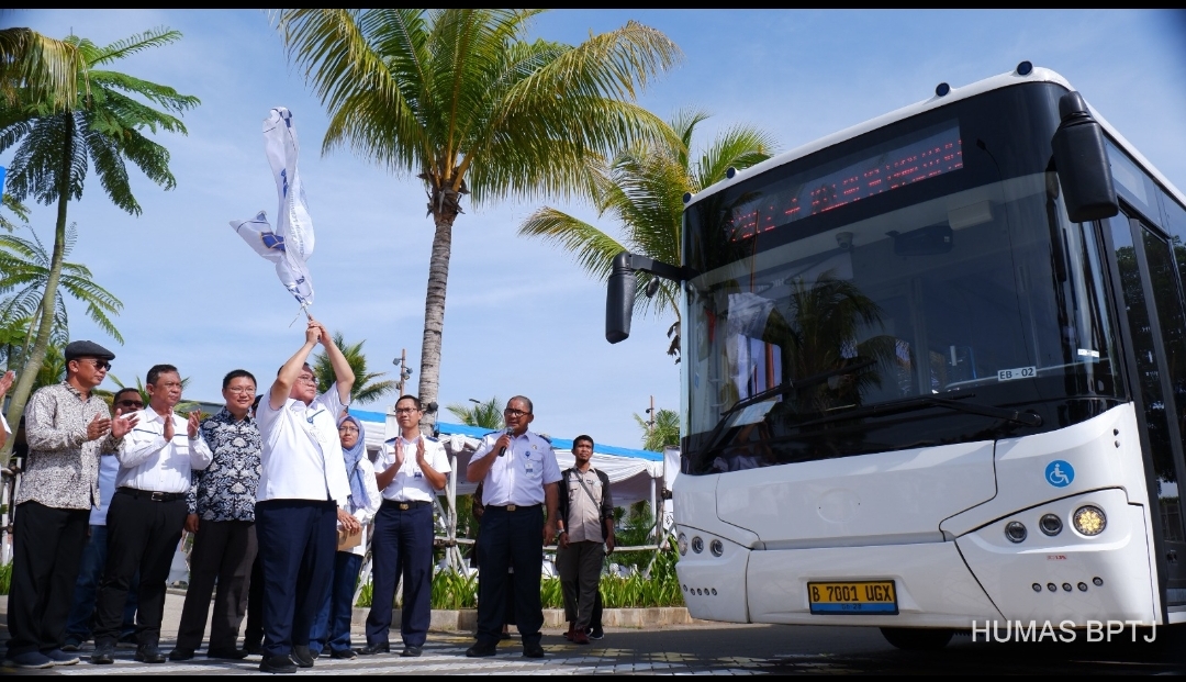 Bus JR Connexion Bertenaga Listrik Pertama Diluncurkan, Layani Rute PIK 2 - Kelapa Gading