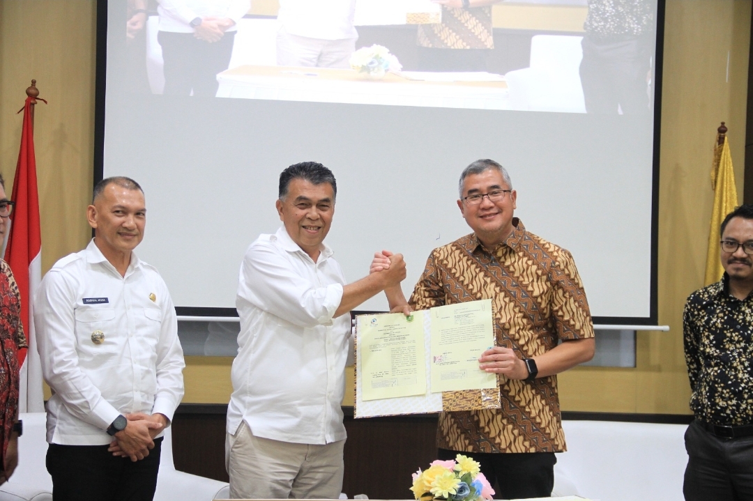 Ceremonial MOU Universitas Esa Unggul dengan Pemda Natuna dan Pemprov Riau Serta Kuliah Umum