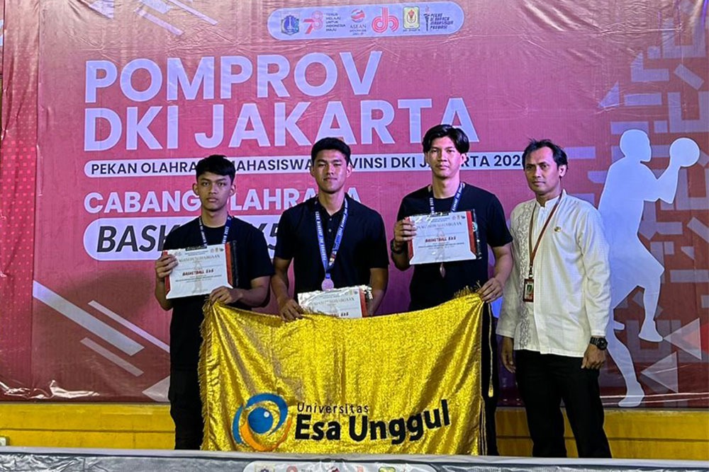 Team Basket Putra Esa Unggul Mengukir Prestasi di POMPROV DKI Jakarta 2023