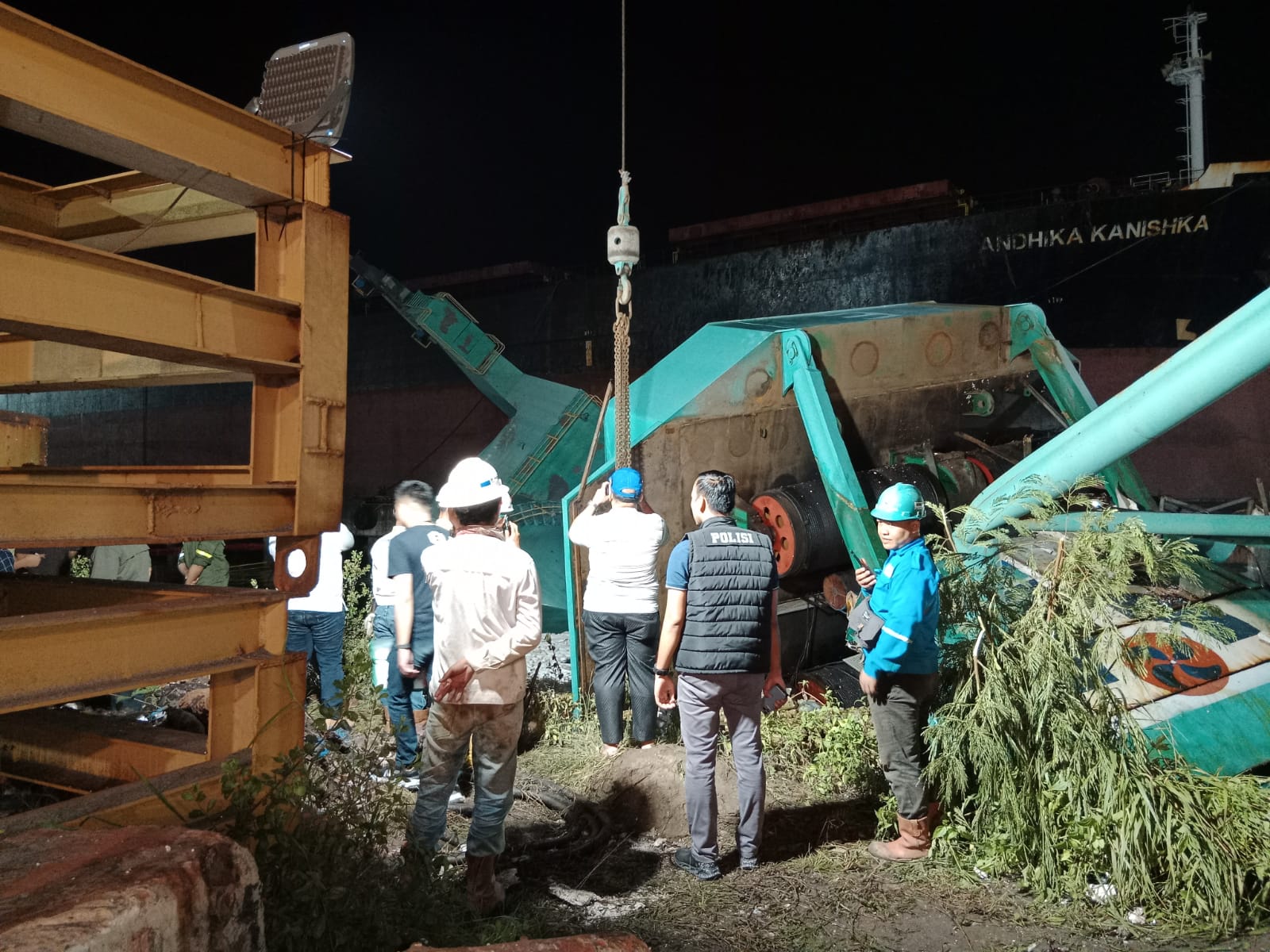 Polda Banten Turunkan Timsus Selidiki Crane Jatuh Tewaskan Dua Pekerja PT SMI II 