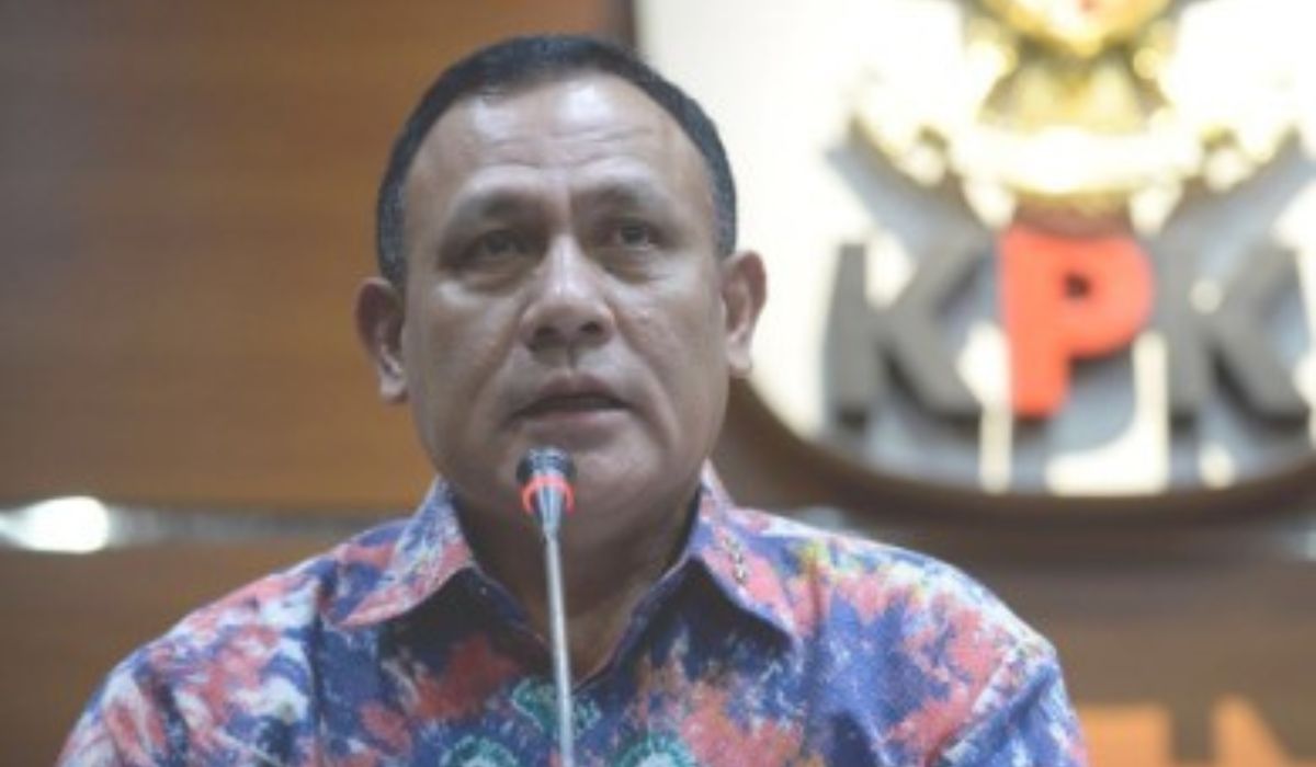 Berangkat Dari Rumah Bekasi, Ketua KPK Firli Bahuri Aktivitas Seperti Biasa Usai Ditetapkan Tersangka