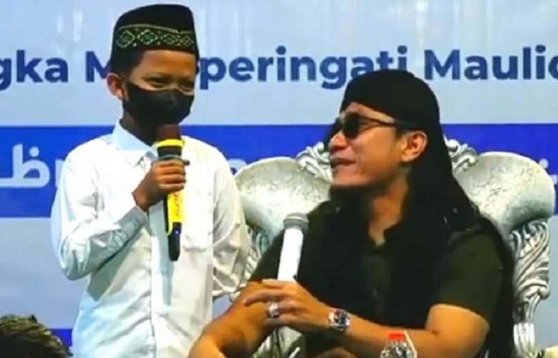 Ajak Farel Prayoga Mengaji Padahal Non Muslim, Begini Klarifikasi Gus Miftah
