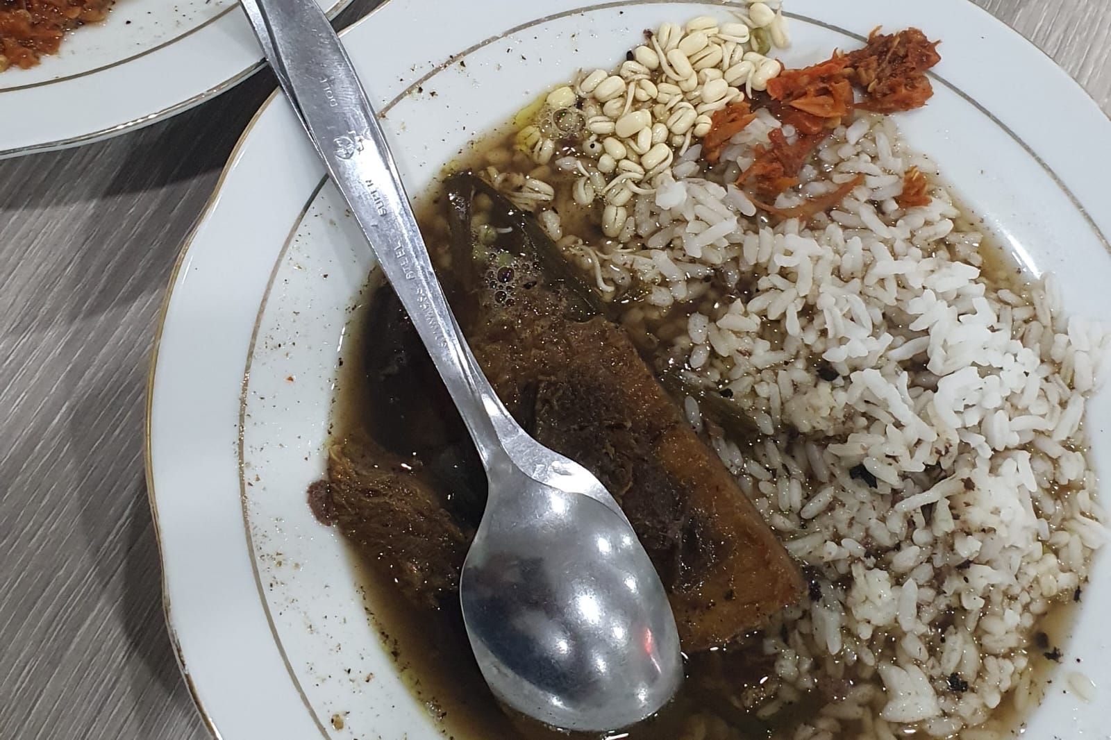 Restoran Legendaris di Banyuwangi, Warung Rawon Bik Ati Sejak 1948 Dengan Resep Turun Temurun 