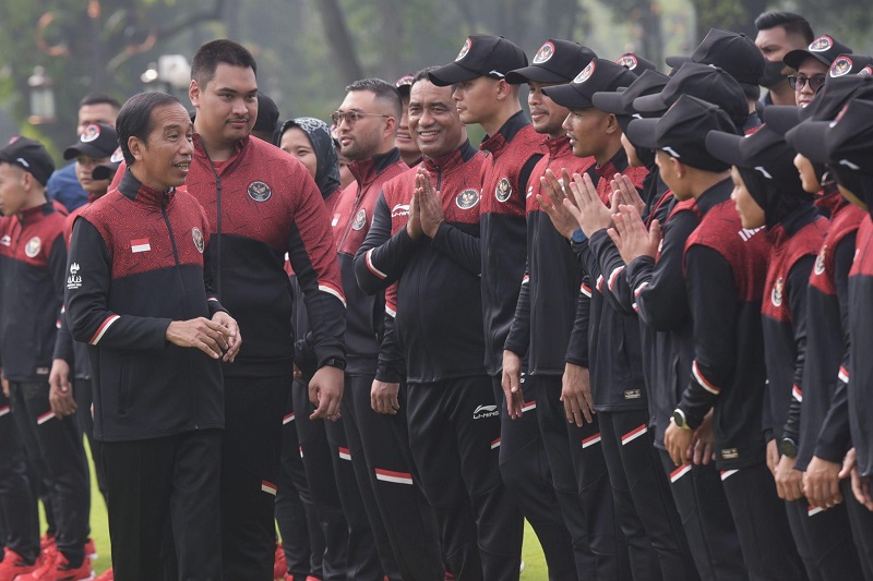 Lepas Kontingen SEA Games, Jokowi Targetkan 69 Emas 