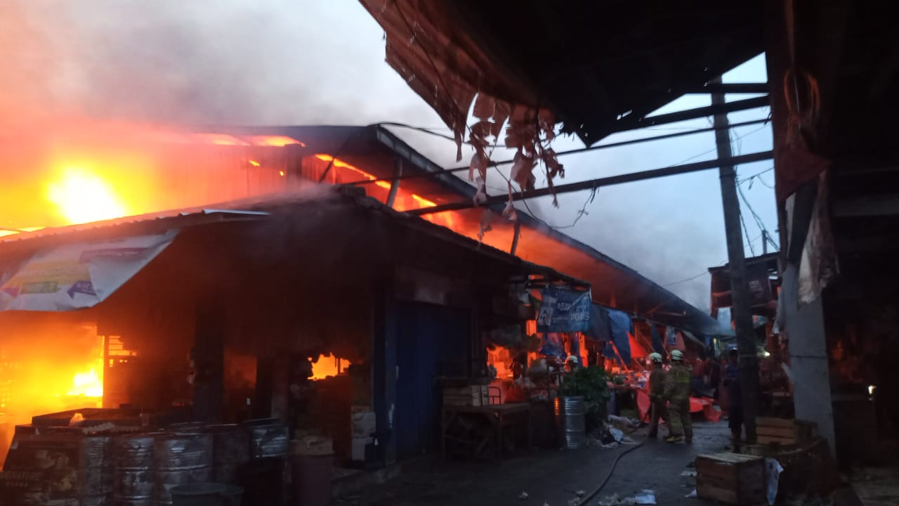 Pasar Sentiong Balaraja Terbakar Hebat, 6 Unit Damkar Dikerahkan