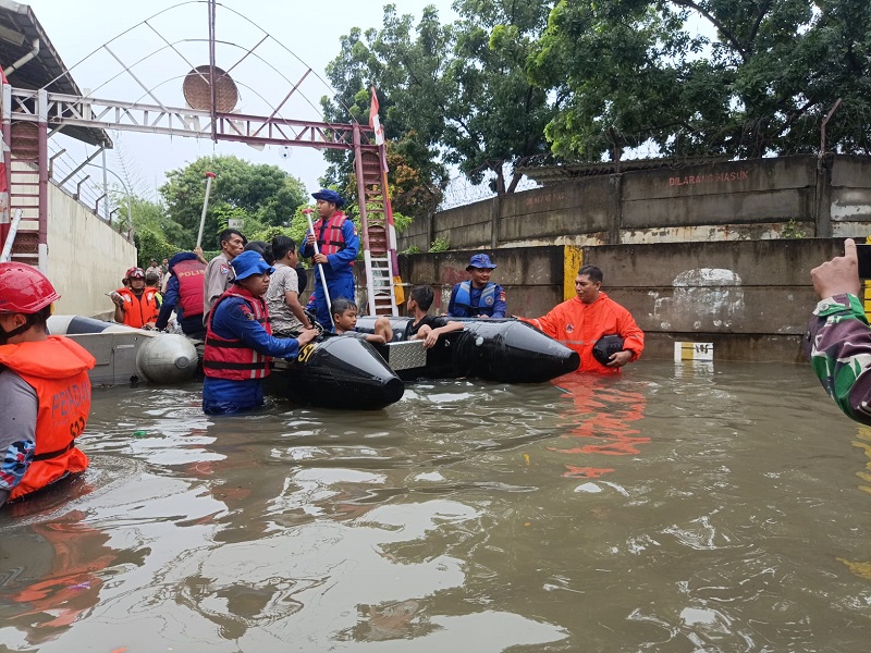 H+4 hingga H+5 Lebaran Jakarta Terendam Banjir, Ketinggian Air Capai 50 Cm