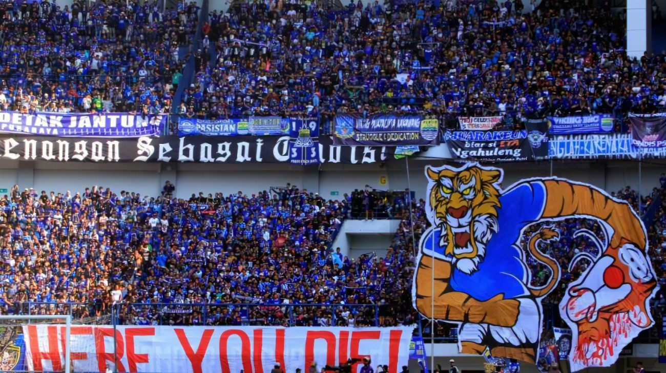 Laga Persib kontra Persija digelar di Stadion GBLA, Bobotoh Dapat Pesan dari Polisi
