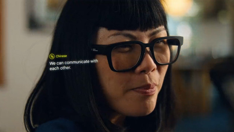 Canggih, Google Glass Bisa Translate Bahasa secara Real Time, Subtitle-nya Nongol seperti Nonton Film