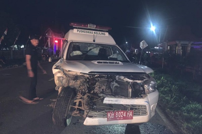 Lagi Bawa Pasien, Mobil Ambulans Seruduk Tronton, Polisi Ungkap Penyebabnya